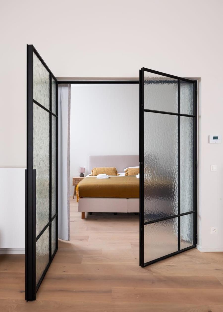 Huswell - Stylishly Renovated With View Appartement Gent