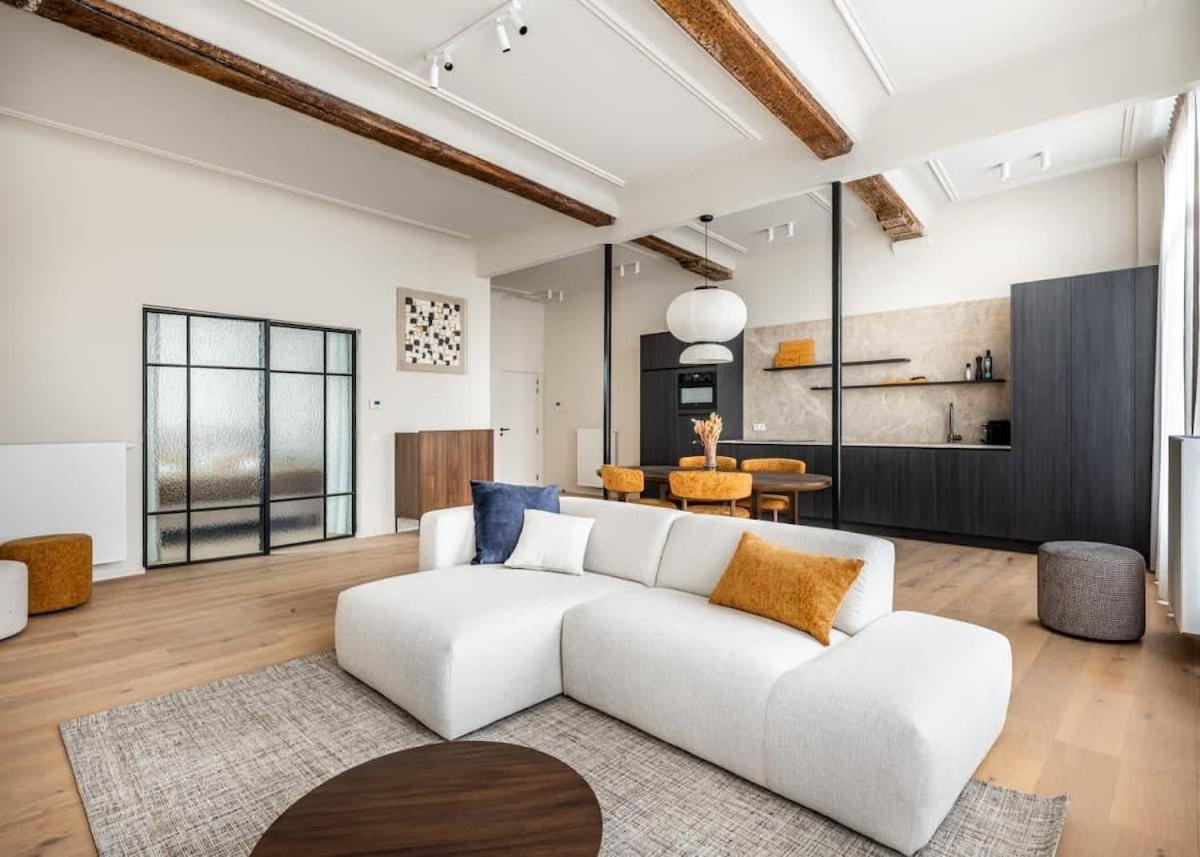 Huswell - Stylishly Renovated With View Appartement Gent