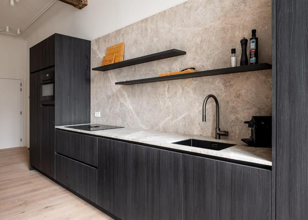 Huswell - Stylishly Renovated With View Appartement Gent