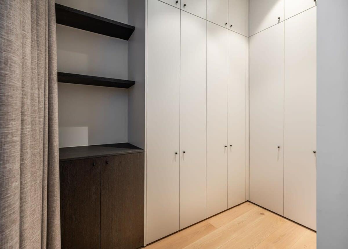 Huswell - Stylishly Renovated With View Appartement