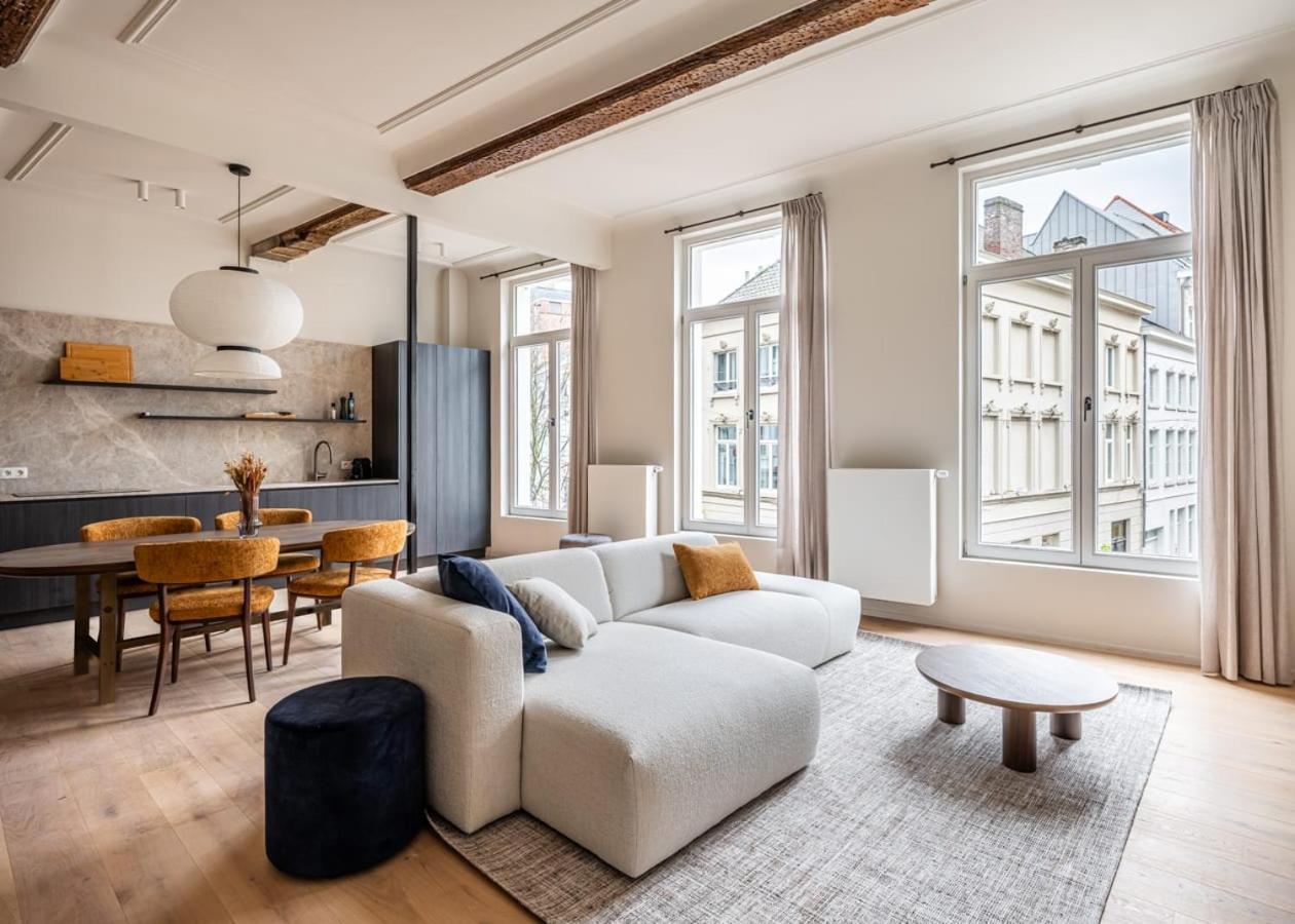 Huswell - Stylishly Renovated With View Apartment *